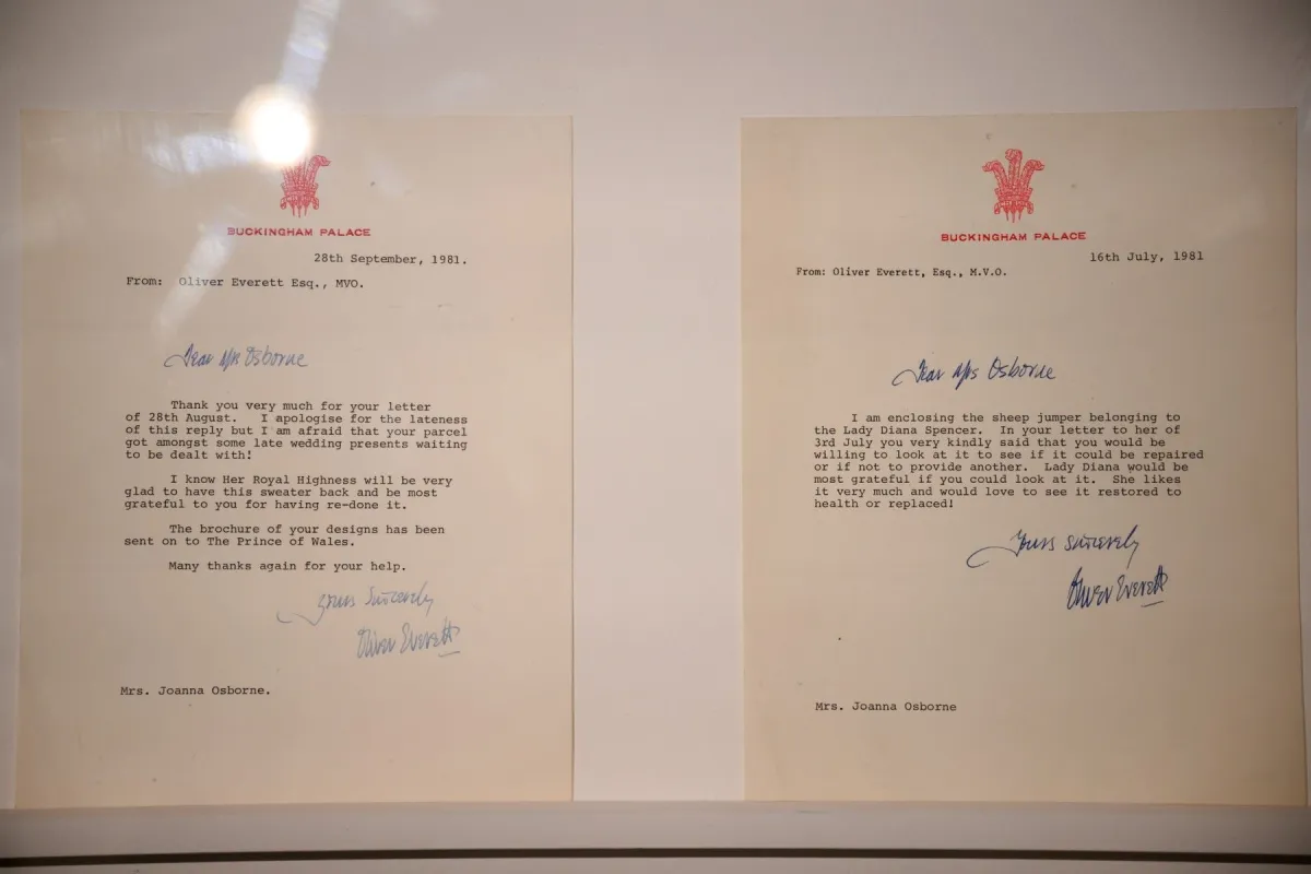 خطابات قصر باكنغهام عن سترة الماعز السوداء. مصدر الصورة:  Daniel LEAL / AFP