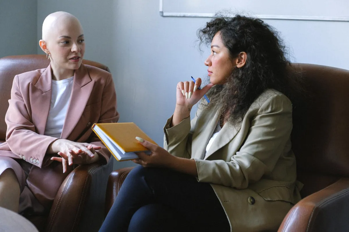 كيف تتعامل مع صديق تغير عليك؟