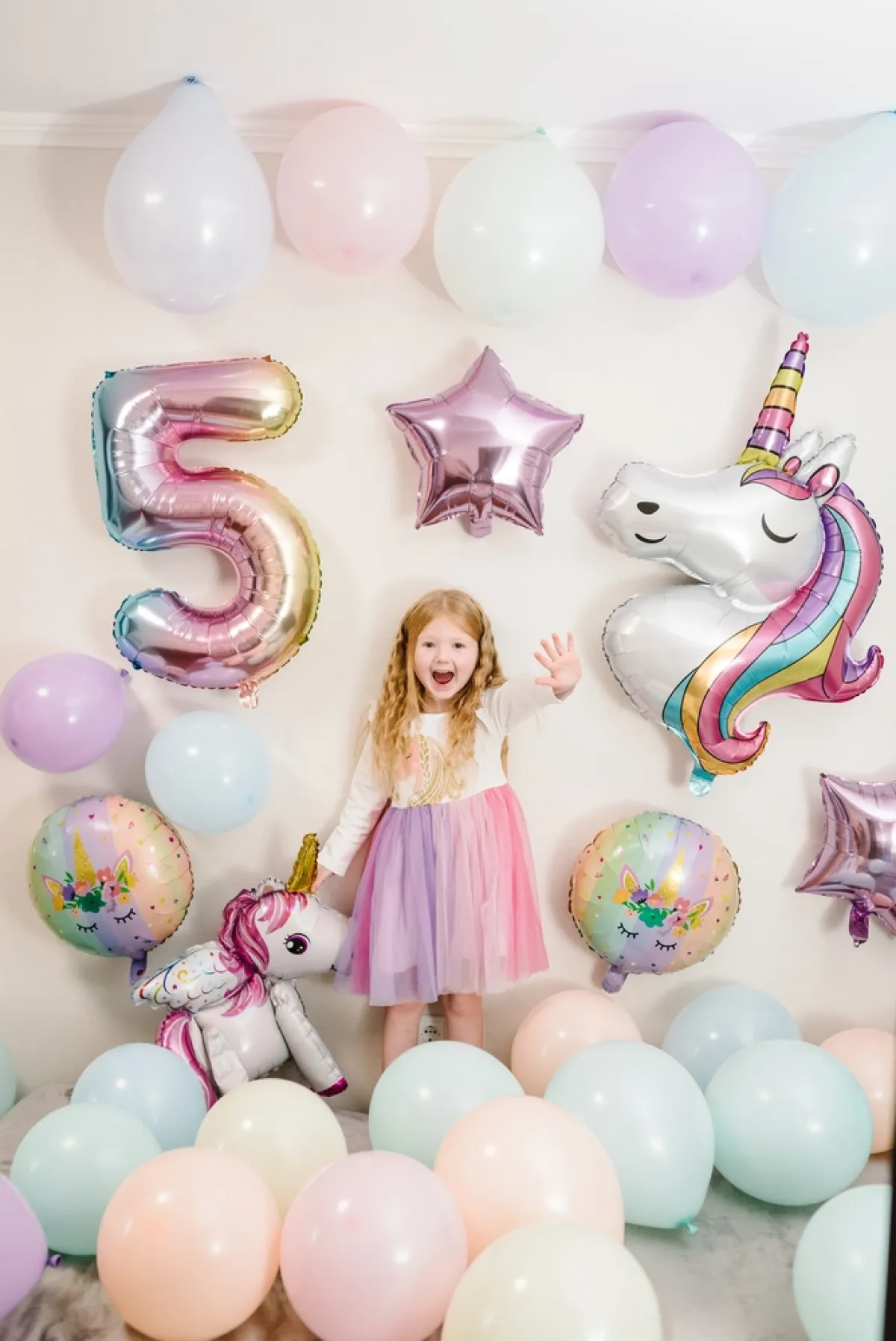 البالونات تمثل العنصر الأبرز في تزيين الحفل