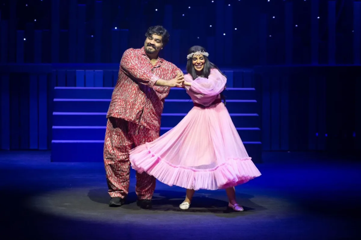 من مسرحيات الموسم الماضي