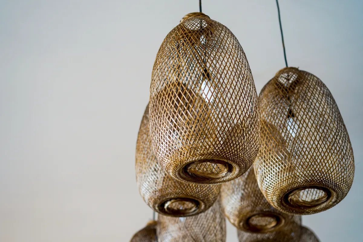 وحدات الإضاءة السقفية مصنوعة من الخيزران