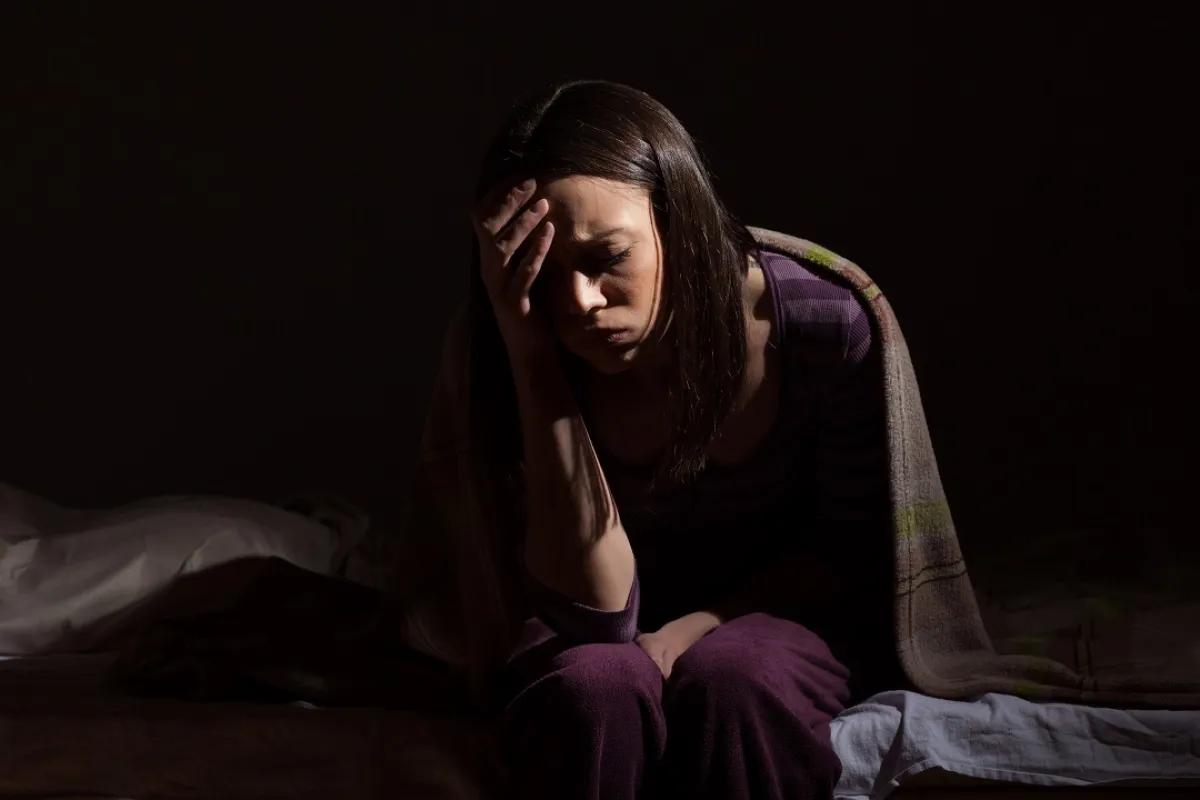 صورة لامرأة تشعر التعب 