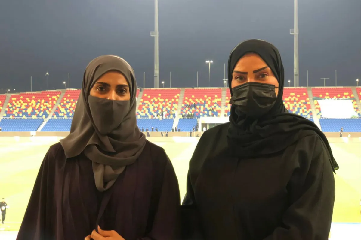 حنان القرشي رئيسة نادي "وج " الرياضي ونائبتها أمل السيالي - الصورة من حسابها على منصة اكس