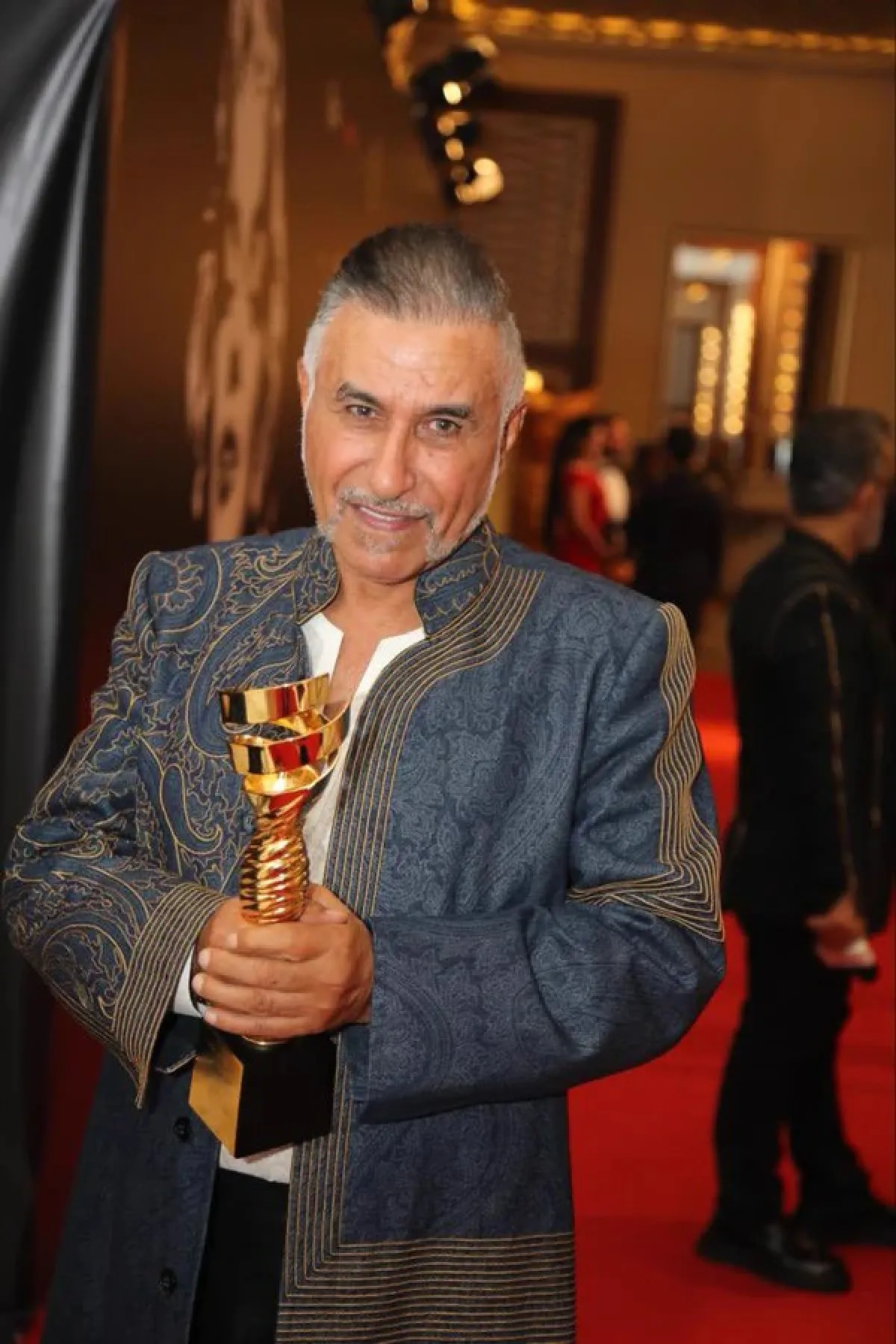  المصمم السعودي يحيى البشري. الصورة من حسابه الرسمي على منصة x