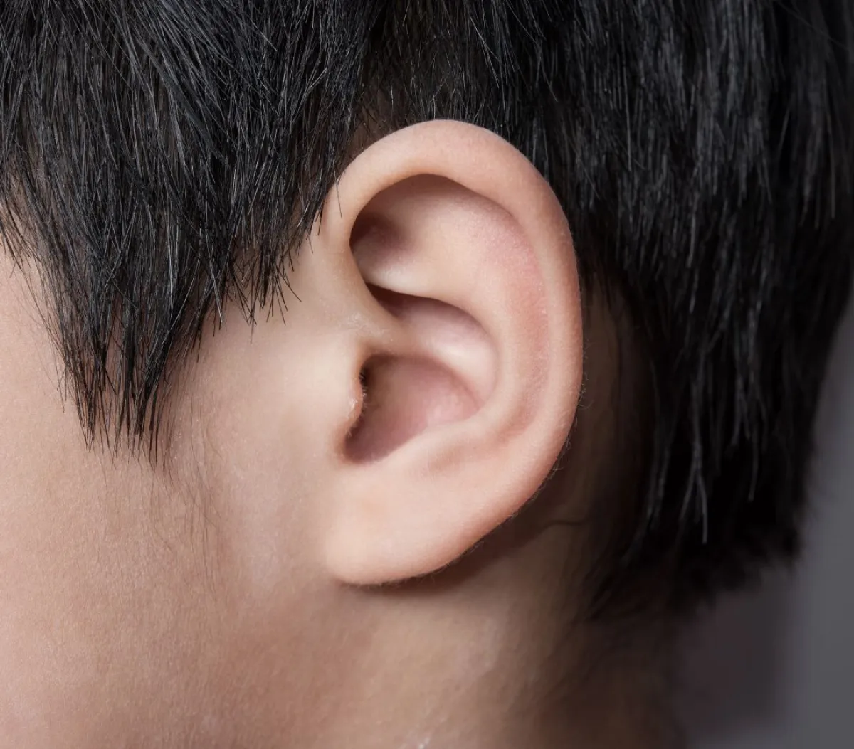 صورة للأذن الخارجية للطفل