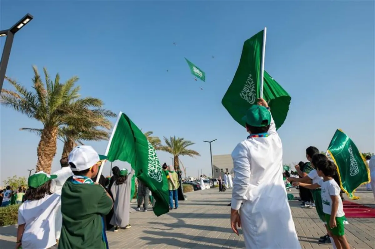 جرى تنظيم مسيرة عسكرية بالرياض الساعة الـ04:00 عصراً، ضمن احتفالات اليوم الوطني