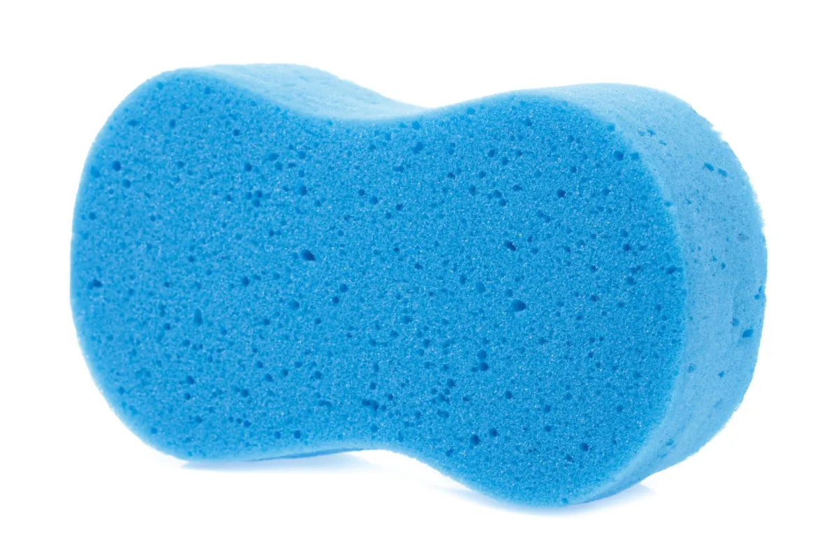 إسفنجة الجلي توضع في الثلاجة لأغراض عدة