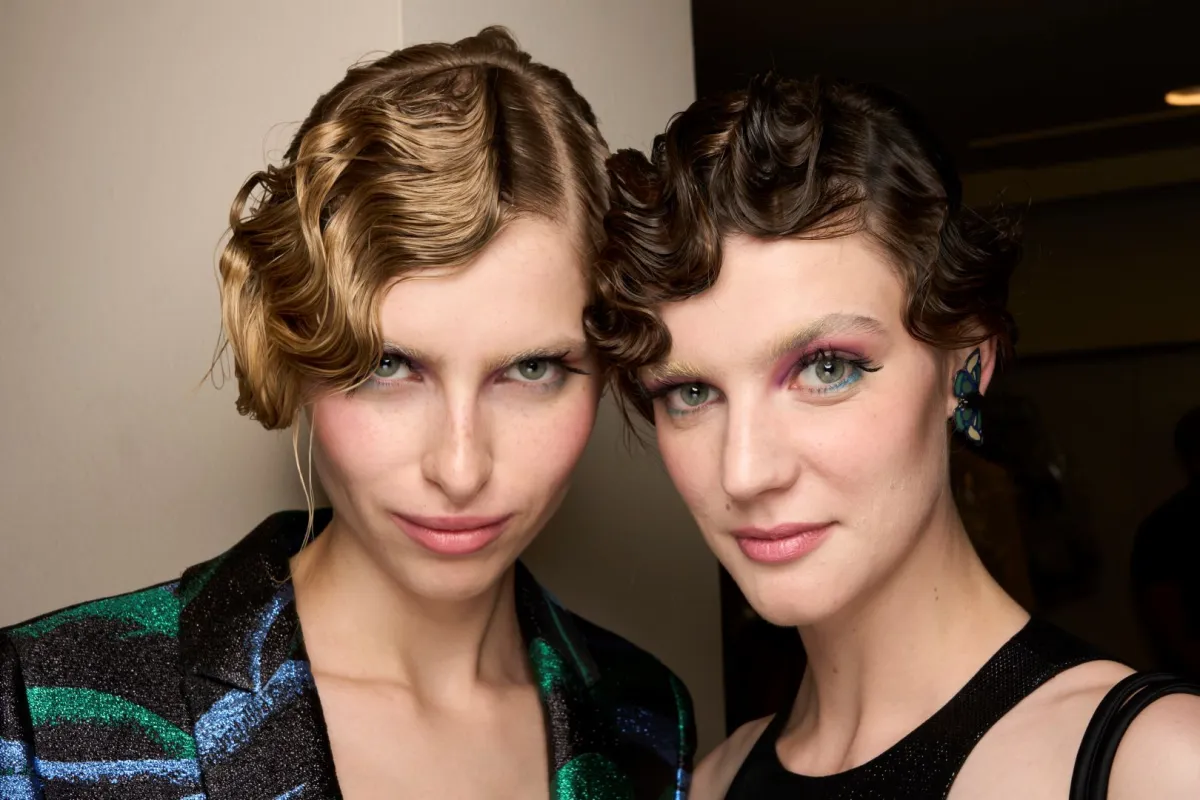 صيحات شعر من أسبوع الموضة في ميلانو لربيع وصيف 2024