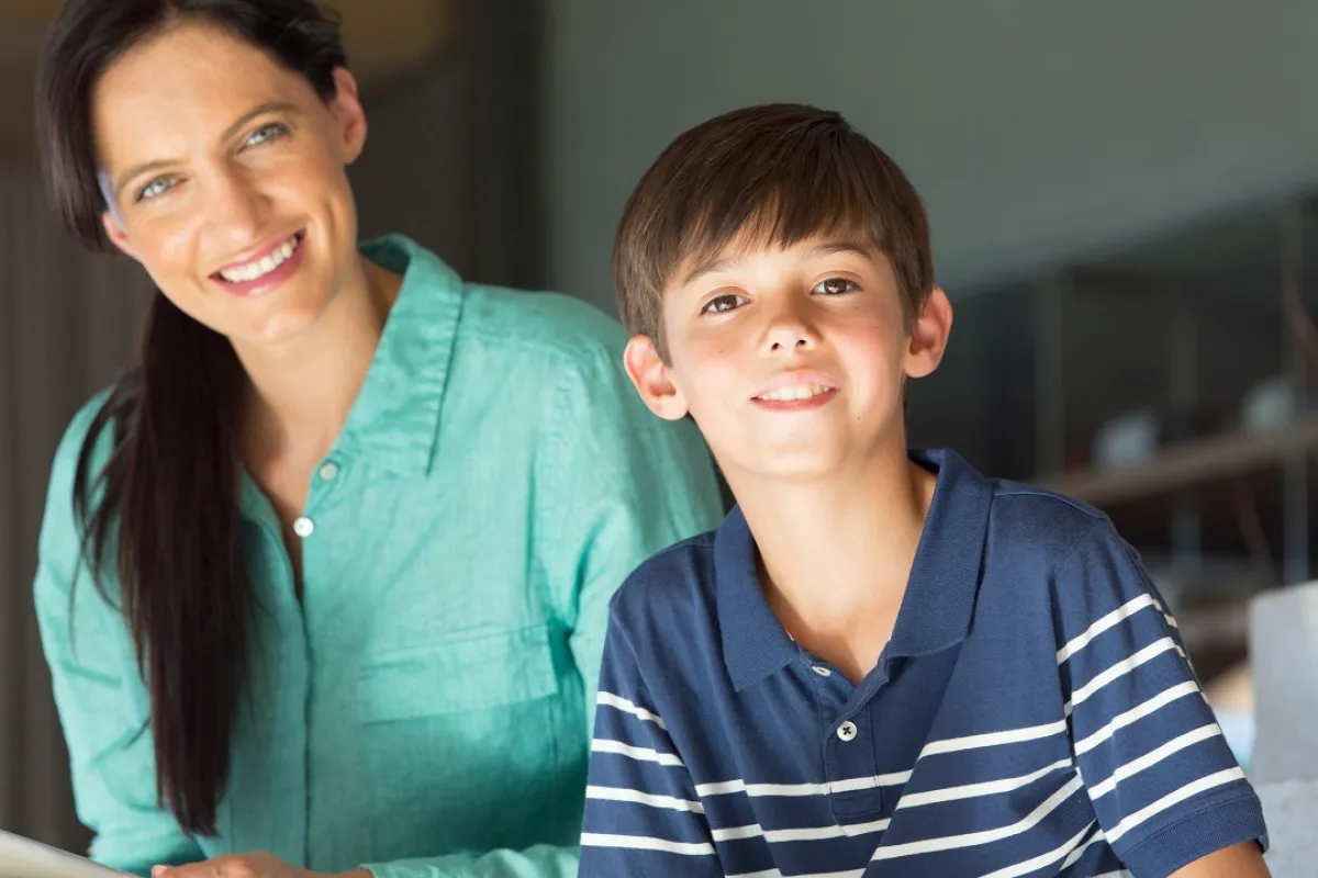 صورة لأم وطفلها