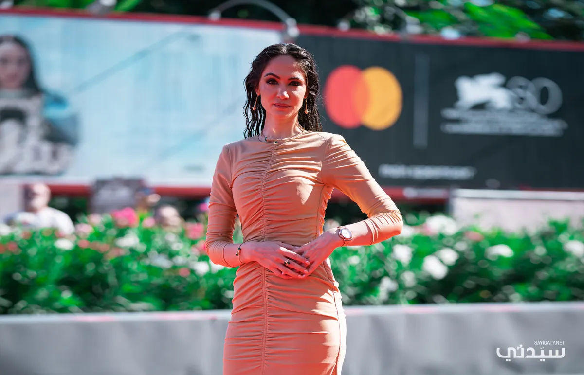 مهرجان فينيسيا السينمائي 80، النجمة السعودية سمية رضا، تصوير يوسف بوهوش