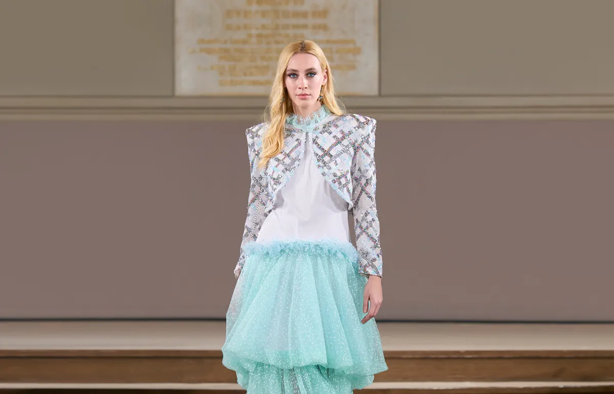 فساتين مسائية للمحجبات من هانوم أيداش Hanum Aidash (الصورة من موقع  Launchmetrics/Spotlight ©)