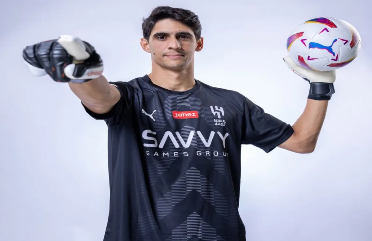 ياسين بونو في المركز الـ 13 في تصنيف الكرة الذهبية لعام 2023