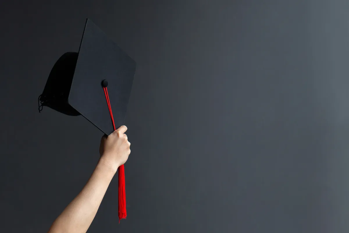 إتيكيت المشاركة في حفل التخرج الرسمي