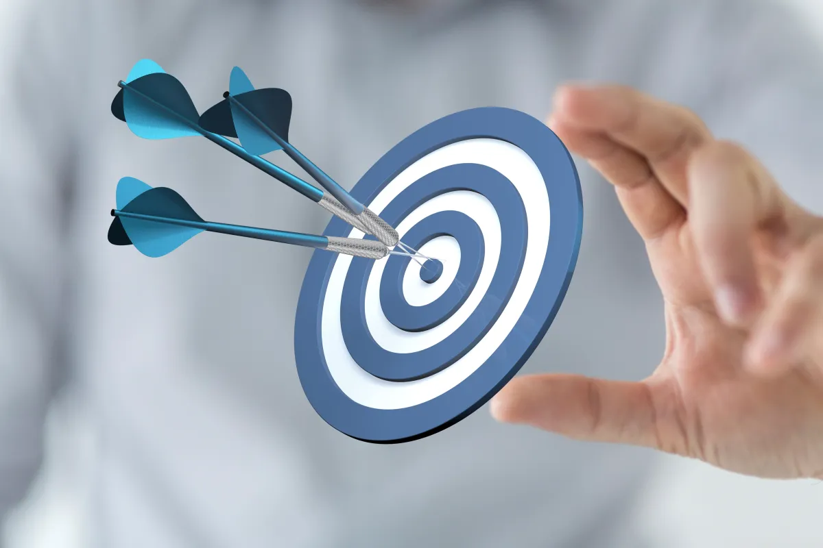 تحديد الأهداف والاستراتيجيات المناسبة