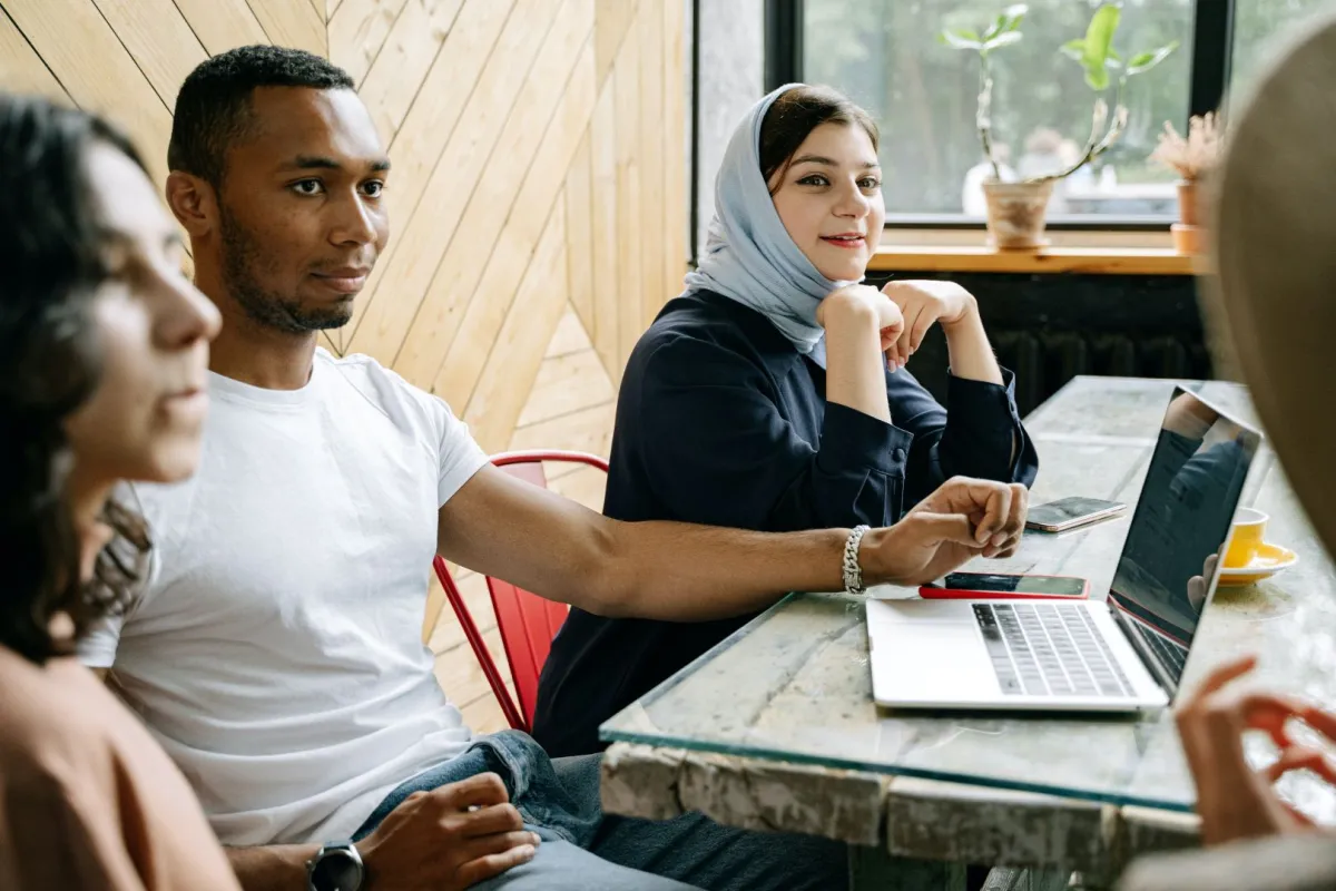 كيف تزيد من ذكائك الإجتماعي