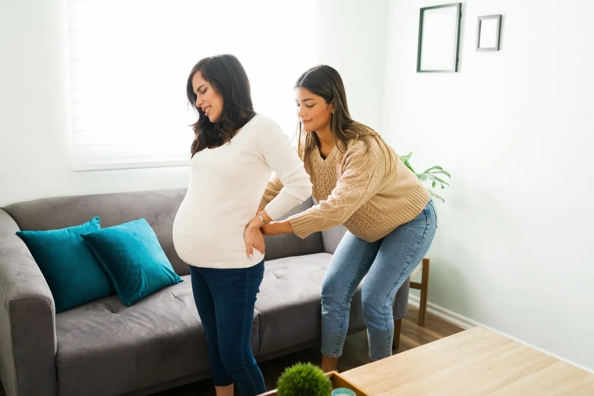 صورة لحامل وتمارين لشد الظهر