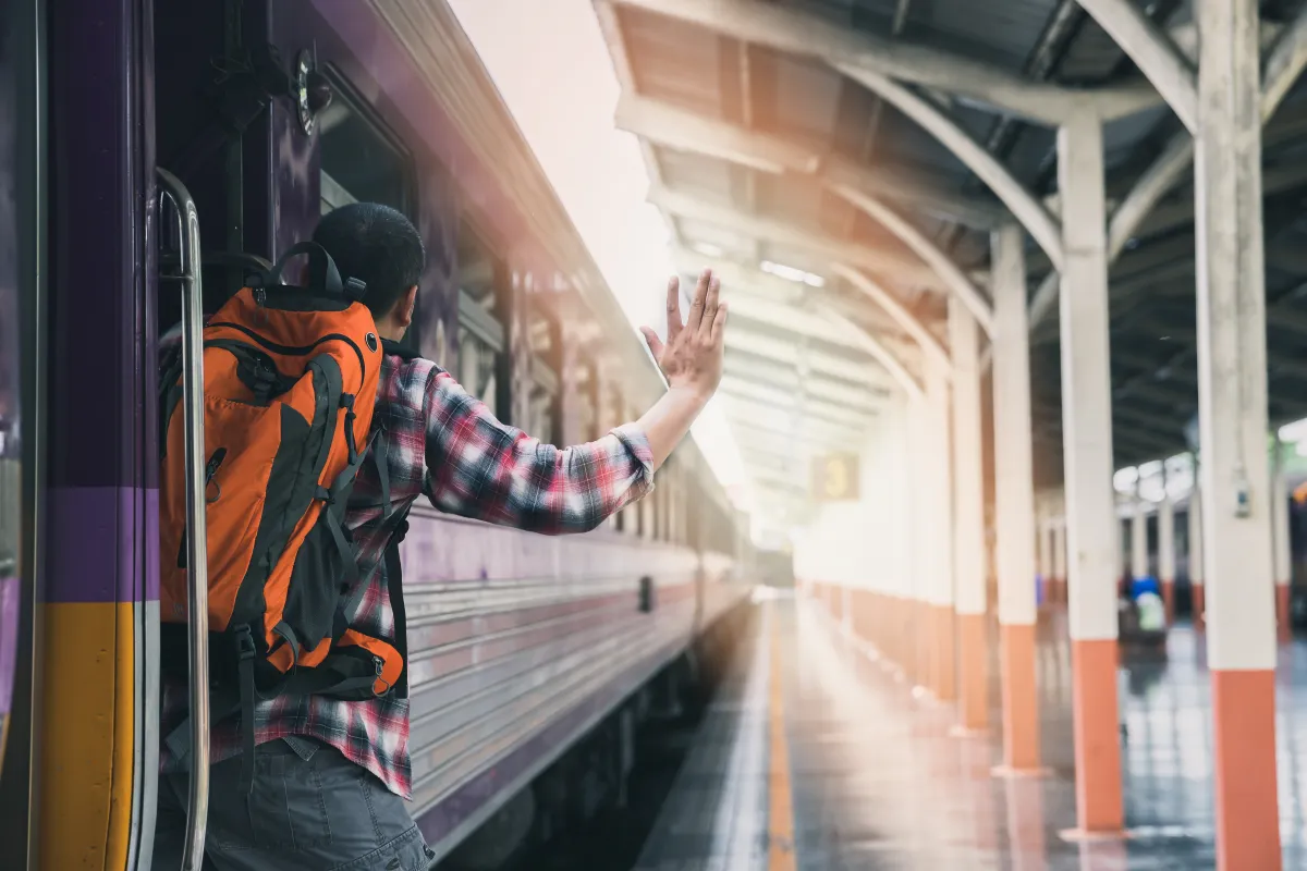 السفر بالقطار  