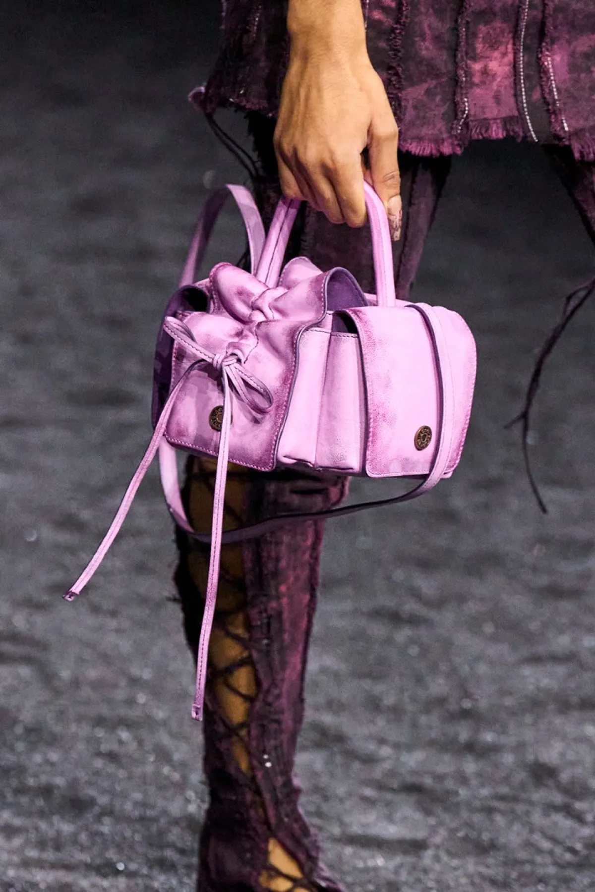 Acne F23 (الصورة من Launchmetrics/Spotlight©) 