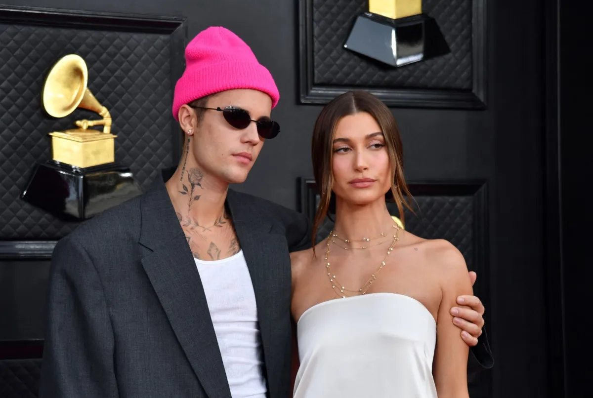 جاستين بيبر وهايلي بيبر (Justin Bieber and Hailey Bieber) -مصدر الصورة:  ANGELA WEISS / AFP