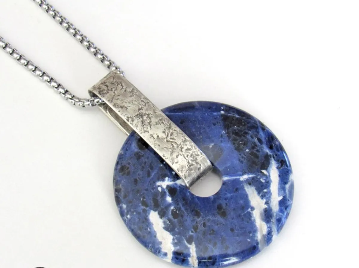 سلسلة Natural Stone من Silver and Earth Jewelry