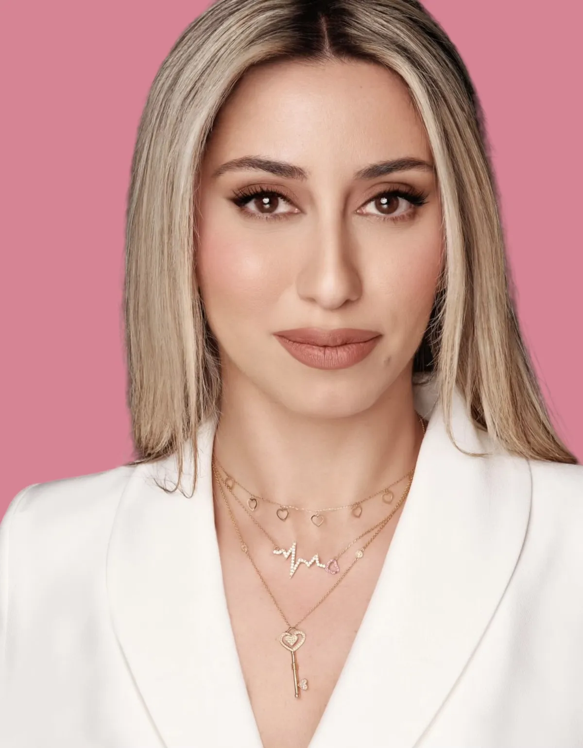 المصممة لارا فاراكيان