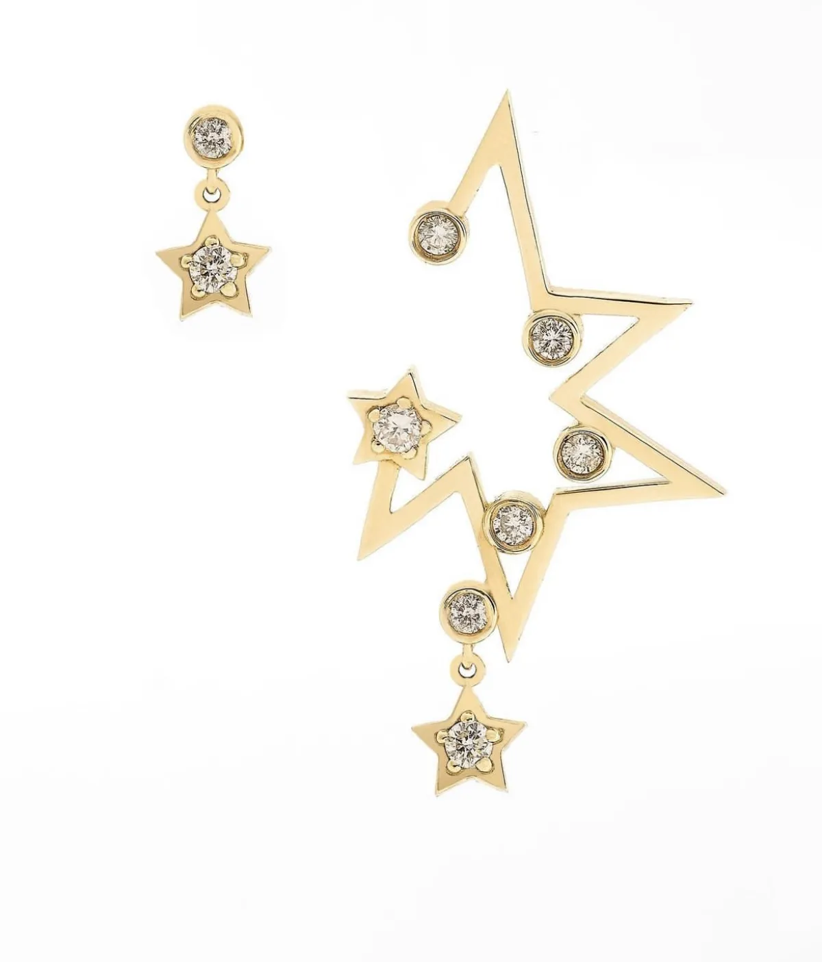 حلق من تصميم المصممة لارا فاراكيان