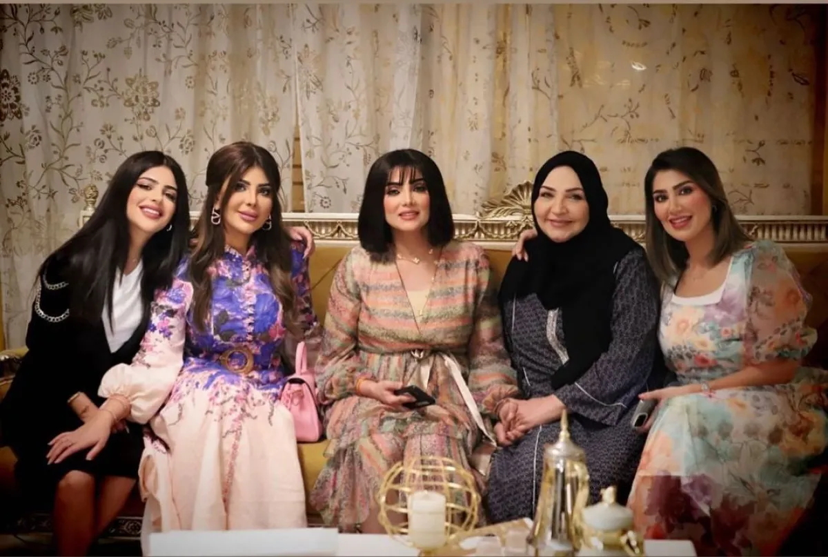 كواليس مسلسل "خواتي غناتي"- الصورة من صفحة إلهام الفضالة على إنستغرام