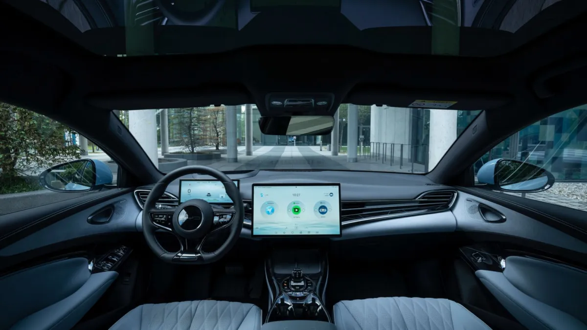 داخلية سيارة BYD Seal 2023 الكهربائية