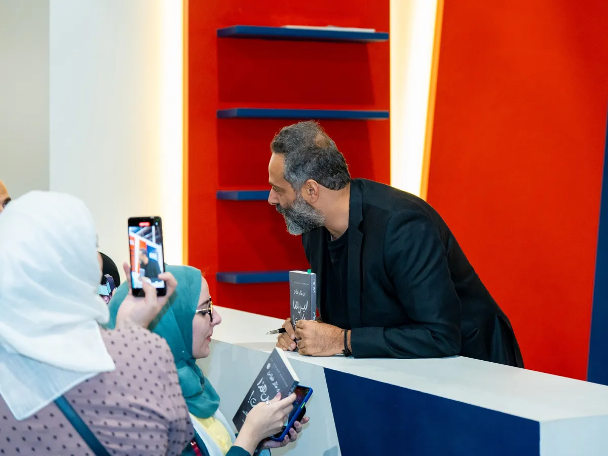 د. خالد غطاس يلتقي القراء والمتابعين