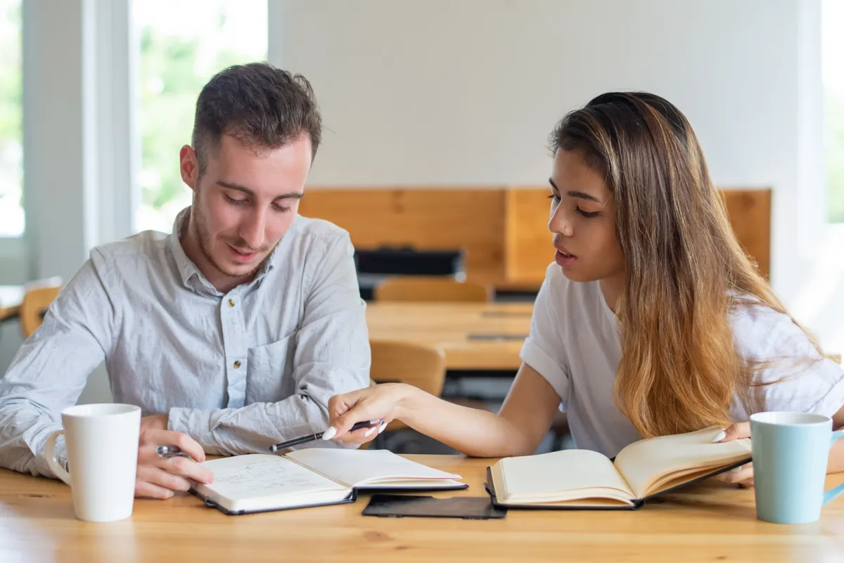  الأشخاص في العلاقات الناضجة عاطفياً أكثر واقعية