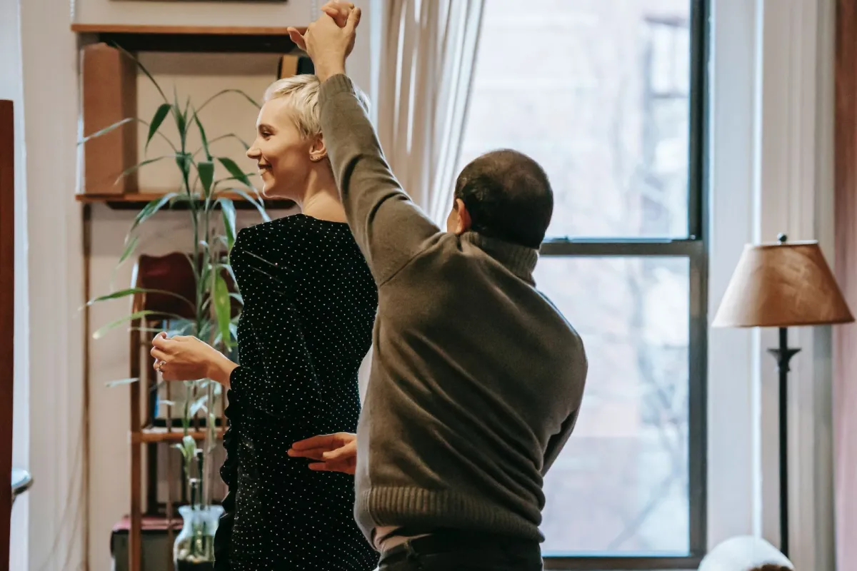 كيف تعرف إذا كنت معجبًا بشخص م