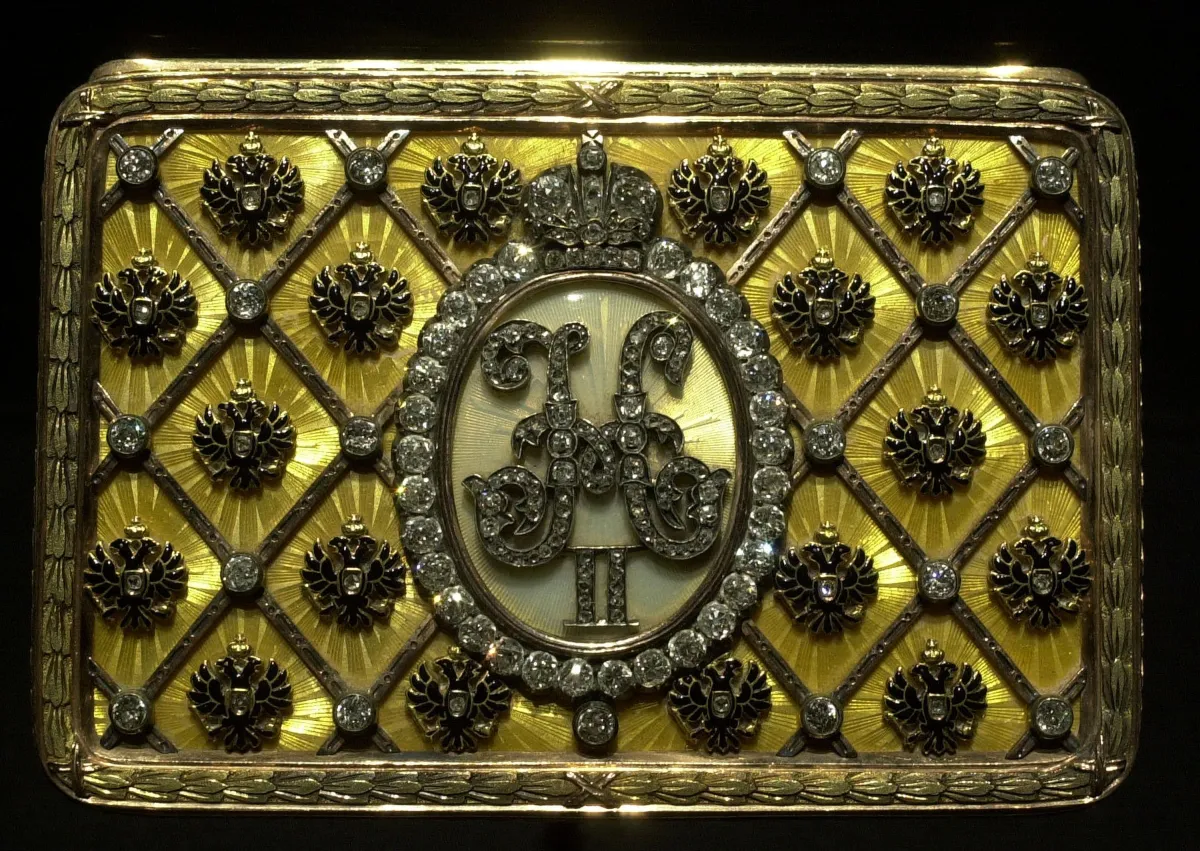صندوق تتويج فابرجيه الذي عرض في مركز الفنون الأول بالولايات المتحدة الأمريكية (مصدر الصورة William Thomas Cain/Newsmakers- Getty Images)