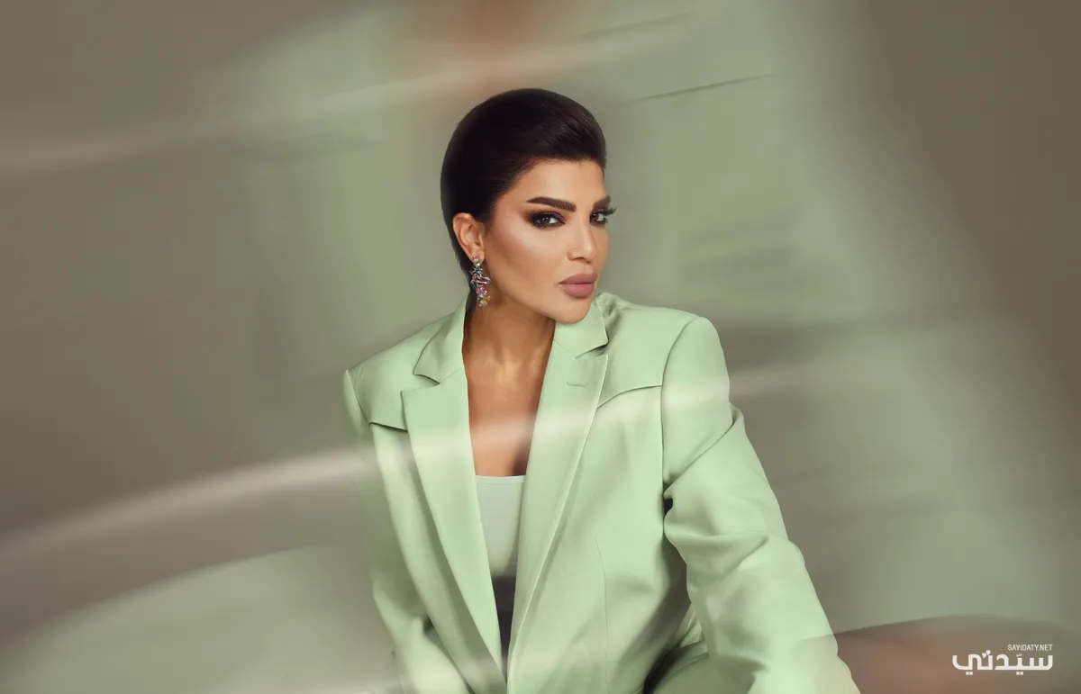 الفنانة دينا حايك