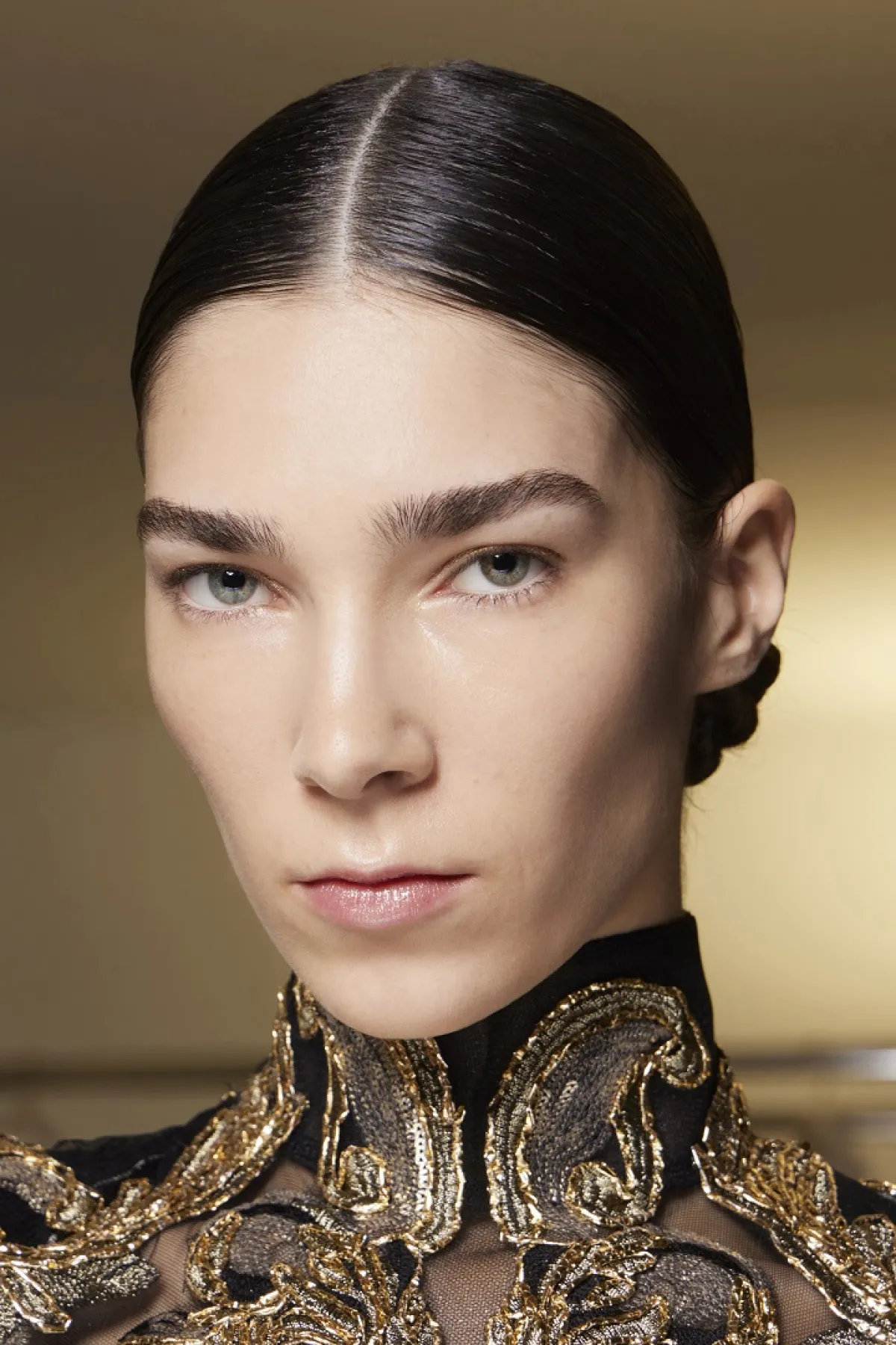   من عرض إيلي صعب Elie saab - الصورة من  ©LaunchmetricsSpotlight