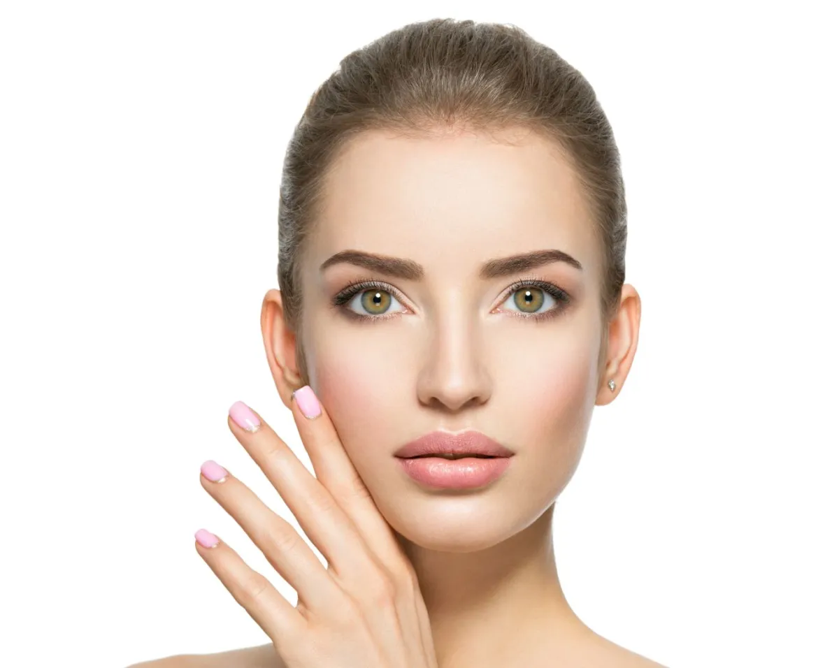 أفضل فاونديشن للبشرة الجافة