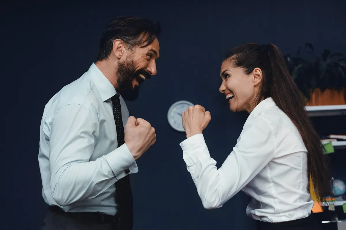 الاعتناء بالنفس قاعدة أساسية لنجاح العلاقات العاطفية