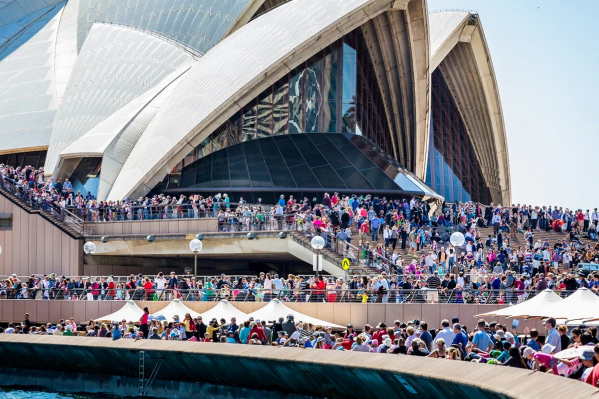 من المهم التخطيط المسبق لتجنب الحشود أثناء الرحلة