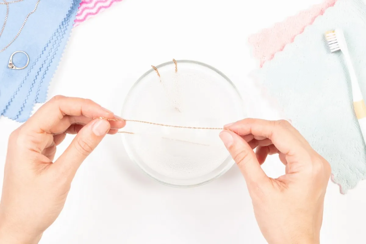 تنظيف المصوغات الذهب