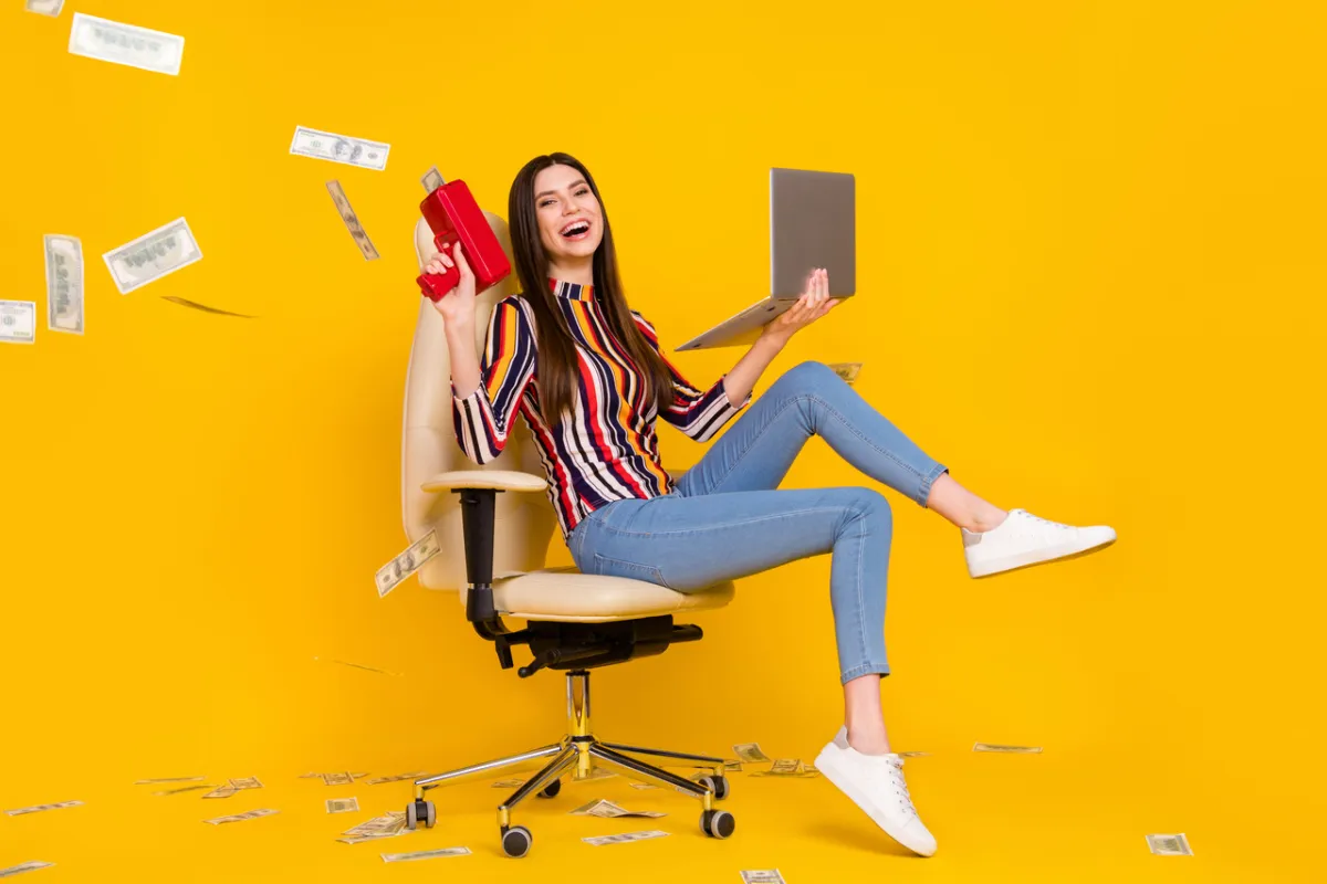 صورة امرأة ثرية