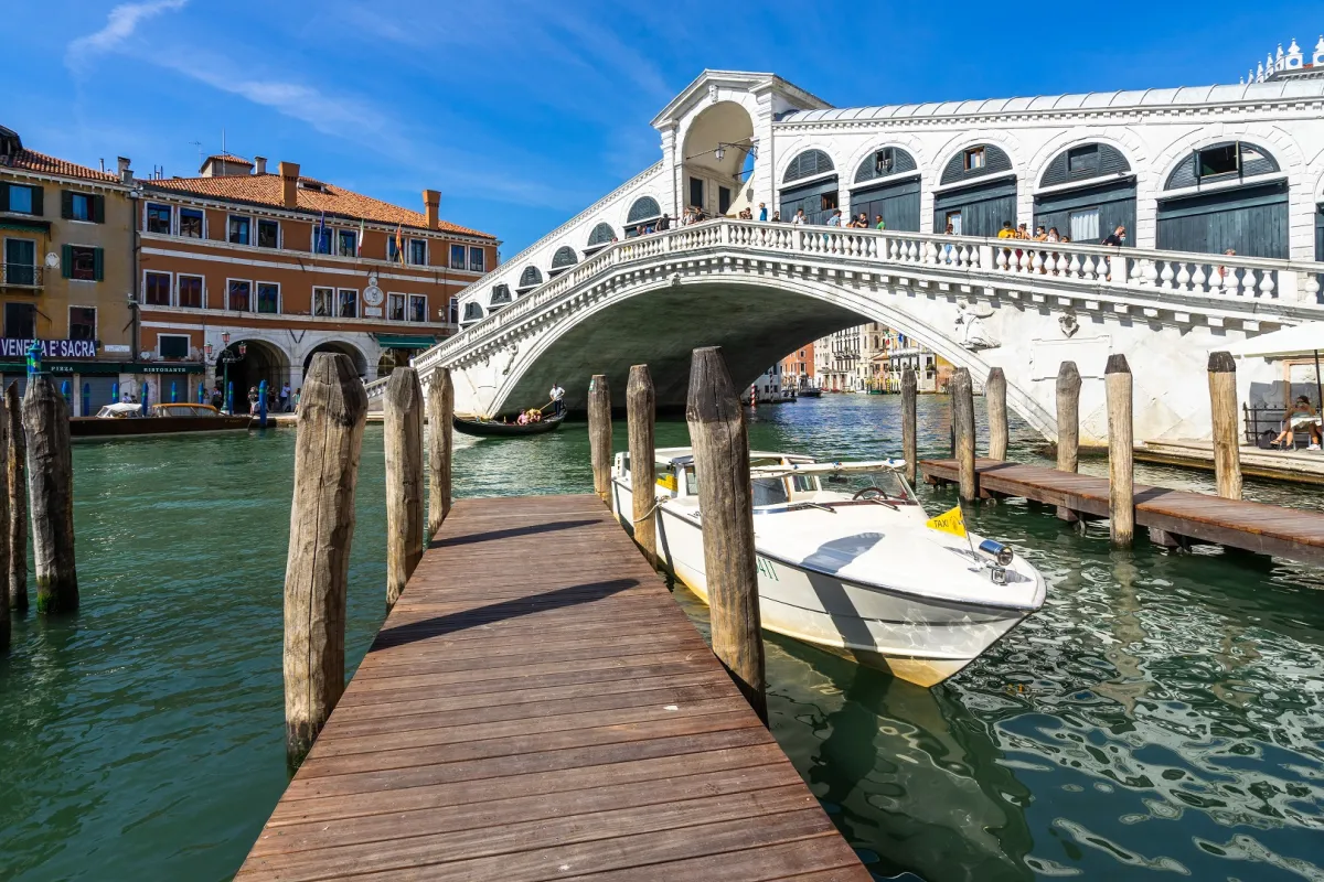 جسر ريالتو الشهير 