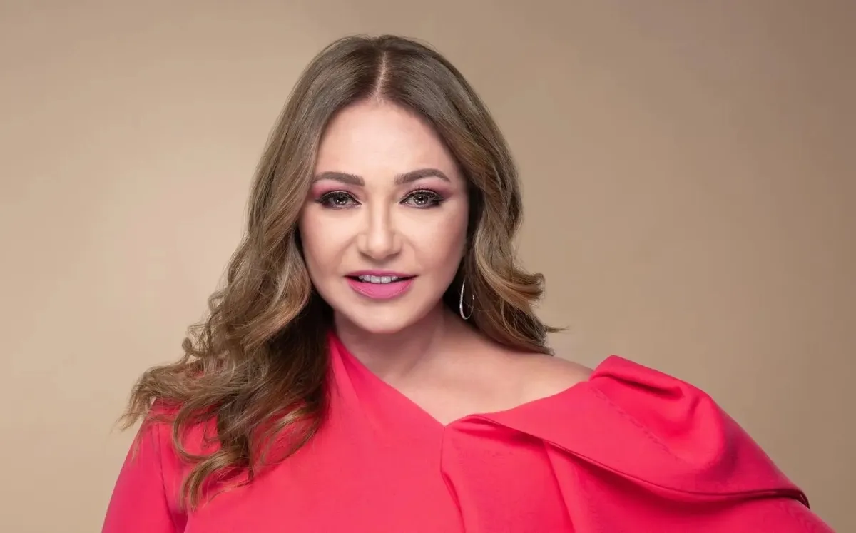 ليلى علوي - الصورة من صفحتها على الفيس بوك