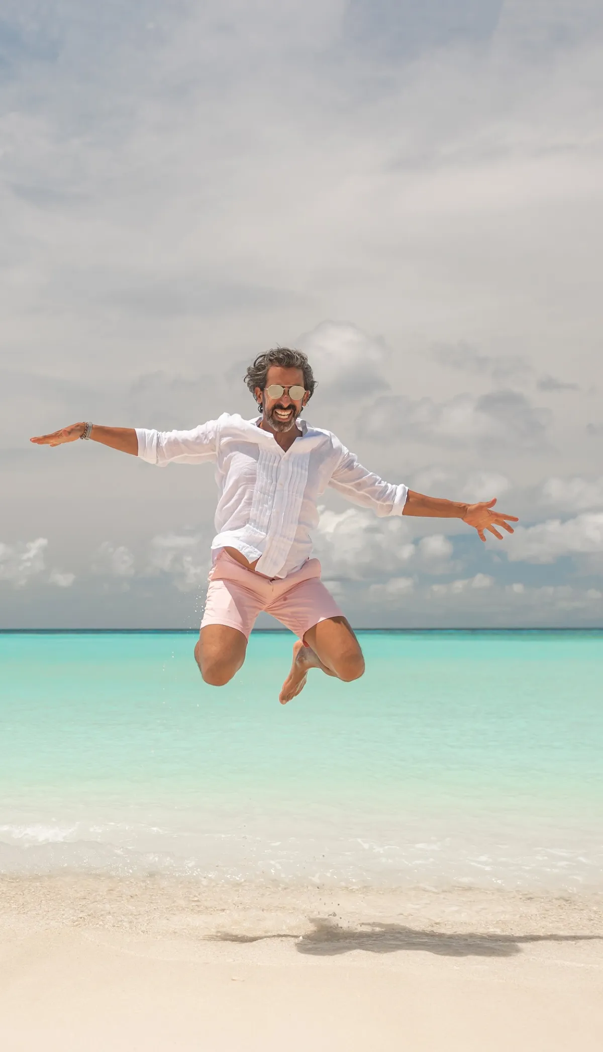 الدكتور أحمد البدر العاشق للحياة - الصور من المصدر