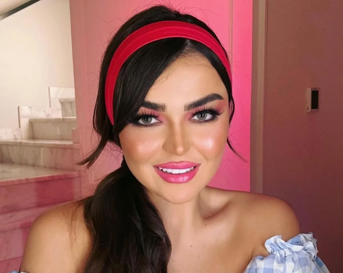 مكياج لين أبو شعر