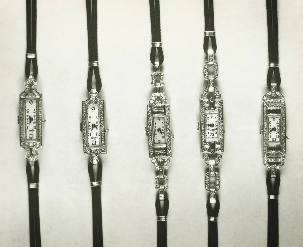 مجموعة ساعات فينتج مرصعة بالماس (George Marks/ Getty Images)
