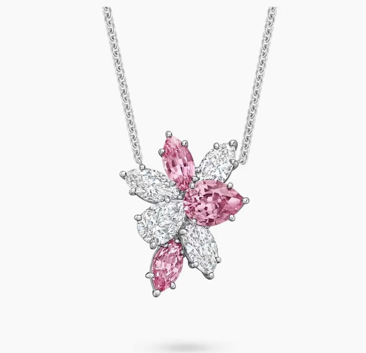 قلادة Winston Cluster Pink  من هاري وينستون Harry Winston 