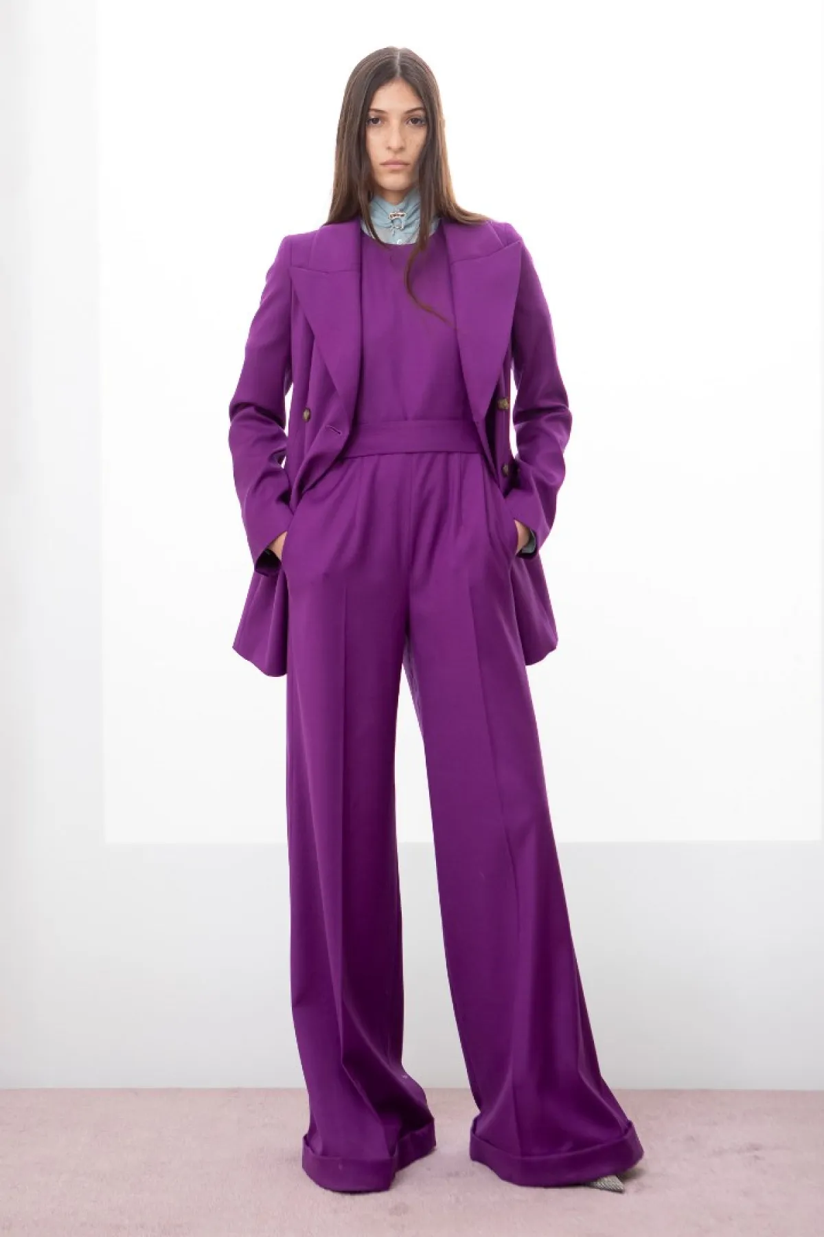  موديلات جمبسوت للمحجبات من روشاس Rochas (الصورة من موقع  Launchmetrics/Spotlight ©)