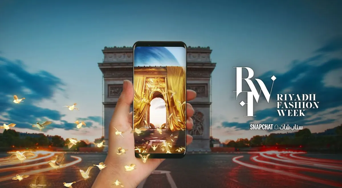 تتمثل هذه الفعالية في إحضار أسبوع الأزياء السعودي إلى المسرح العالمي عن طريق تغطية المعالم الأثرية العالمية المعروفة في عددٍ من العواصم العالمية