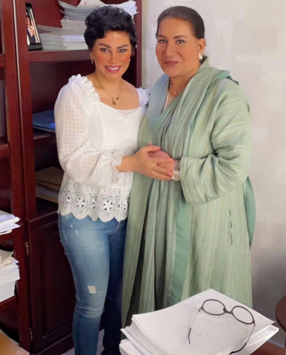 فاطمة الطباخ وسعاد عبدالله- الصورة من حسابها على الانستغرام