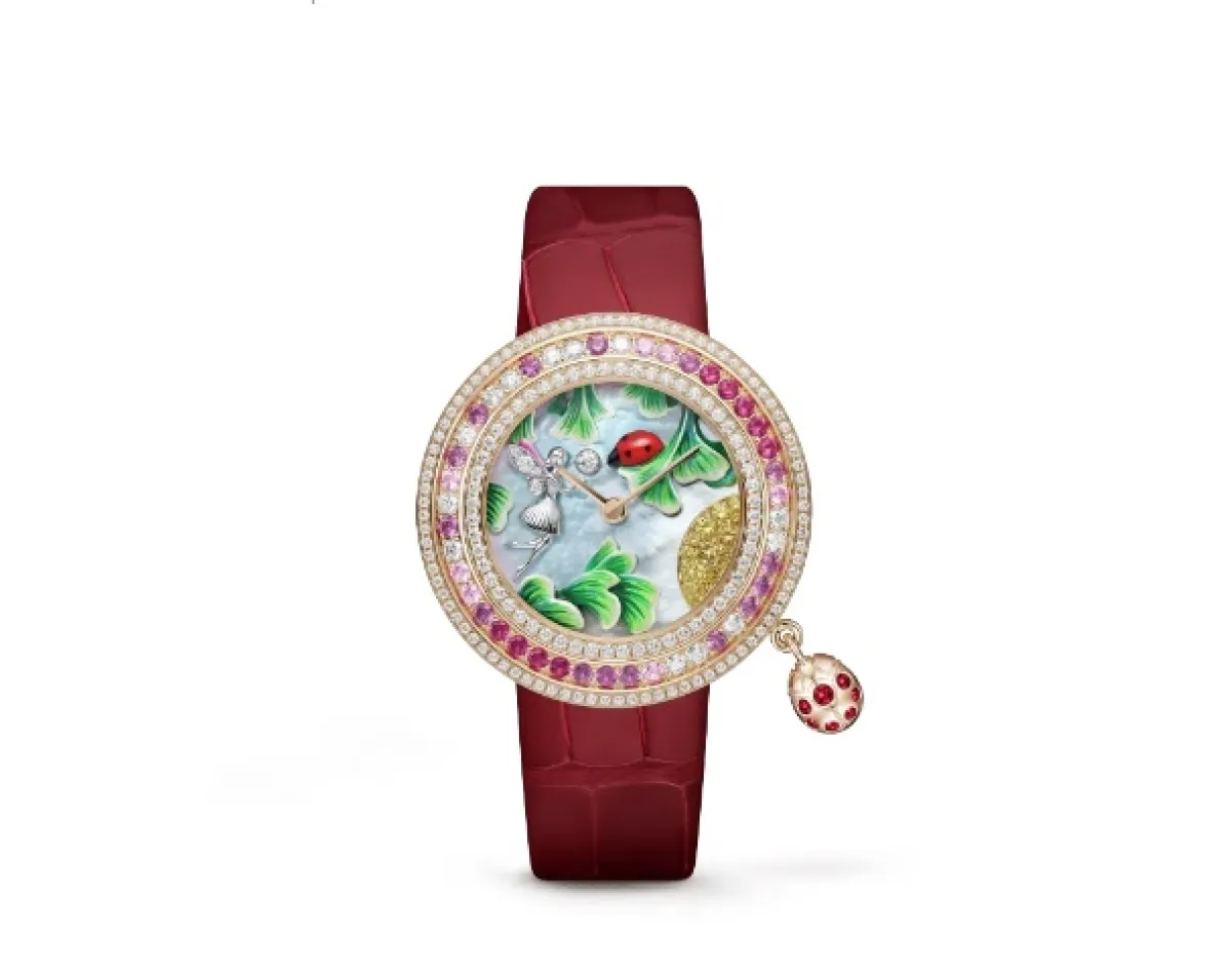 ساعة Charms Coccinelle Féerique من فان كليف آند أربلز Van Cleef & Arpels