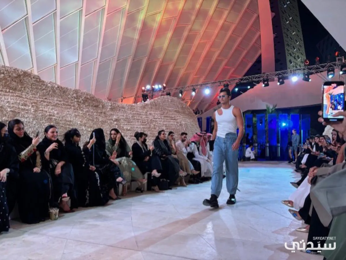 من تصاميم العلامة USCITA